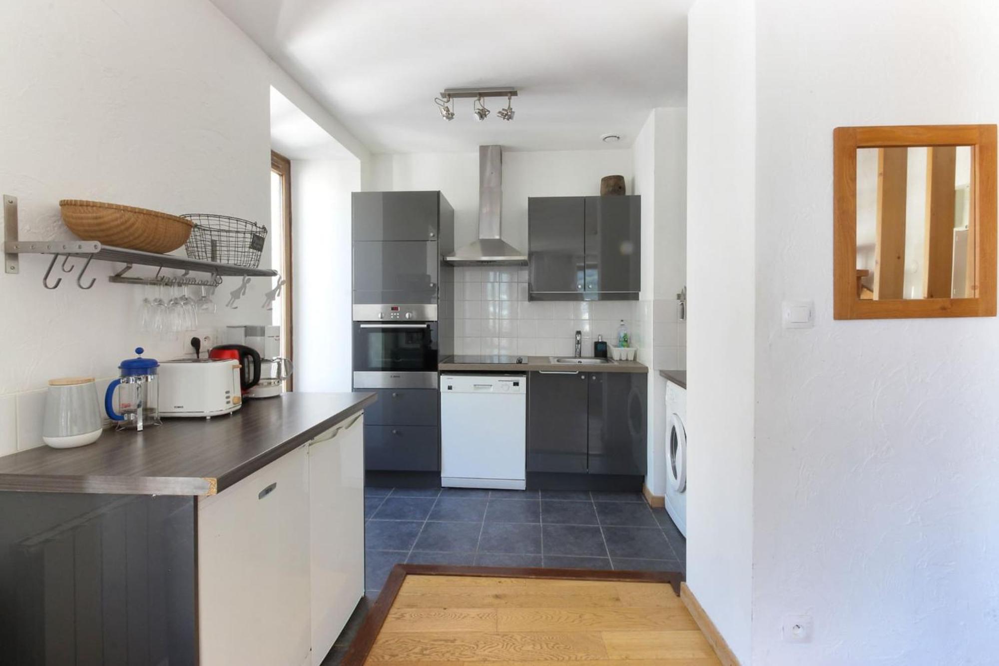 Nook 43 The Corner Central 3 Bedroom Apt Шамони Екстериор снимка